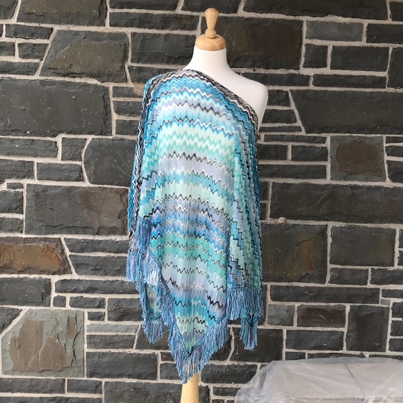 Missoni Fringe Poncho - Picture 3 of 8